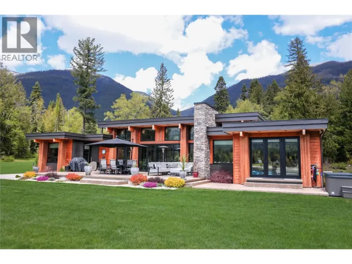 6133 PIPPERS Lane, Nelson