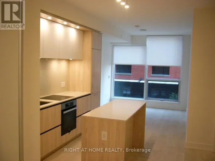 614 - 15 MERCER STREET, Toronto