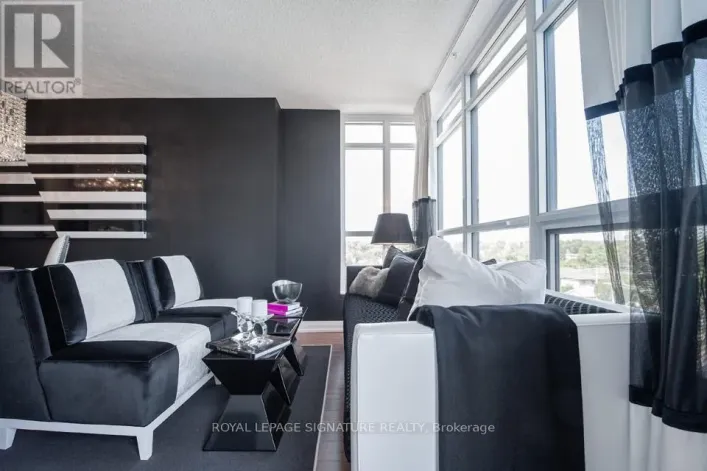 614 - 305 ROEHAMPTON AVENUE, Toronto