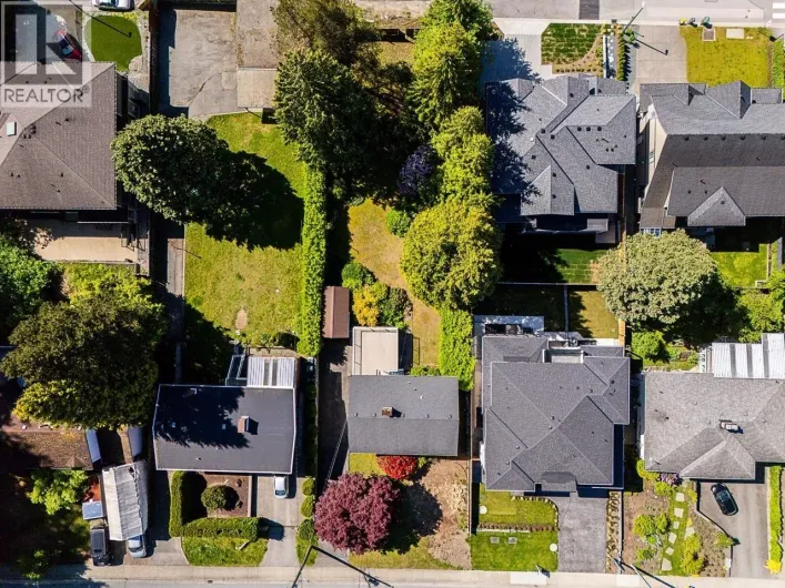 614 CHAPMAN AVENUE, Coquitlam