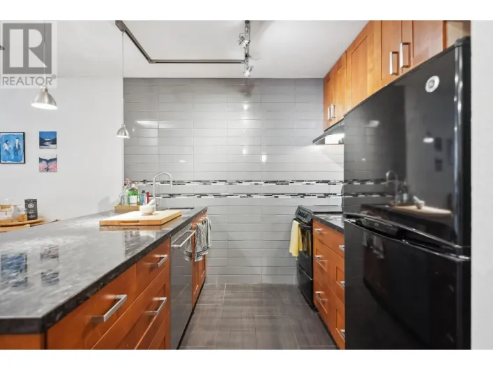 615 1330 BURRARD STREET, Vancouver