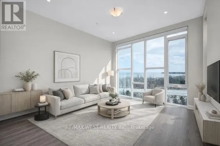 615 - 16 CONCORD PLACE, Grimsby