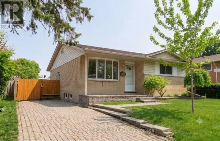 615 DOGWOOD LANE, Waterloo