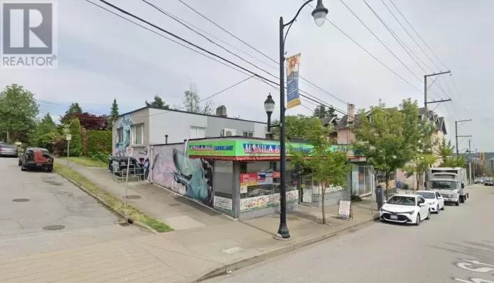 615 TWELFTH STREET, New Westminster