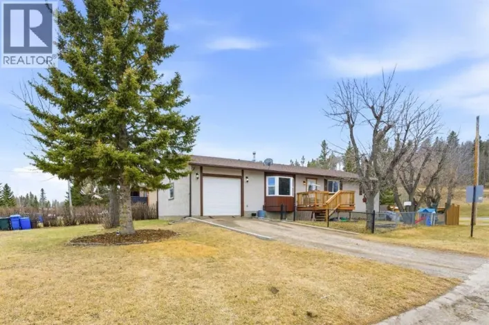 616 1 Street NE, Sundre