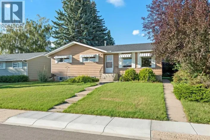 616 6 Street SE, Three Hills