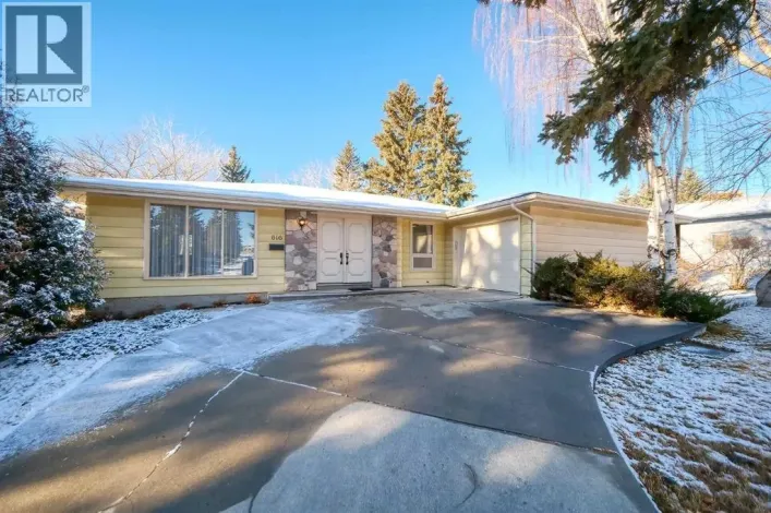 616 Dalmeny Hill NW, Calgary