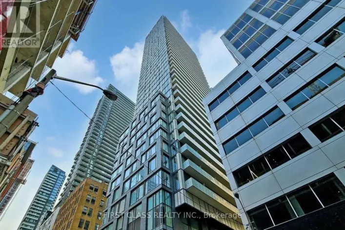 617 - 101 PETER STREET, Toronto