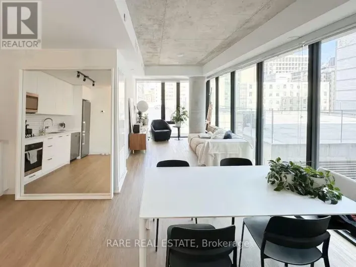 617 - 195 MCCAUL STREET, Toronto