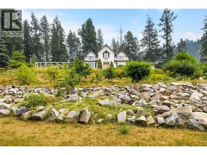 House for sale: 6170 3A Highway, Creston