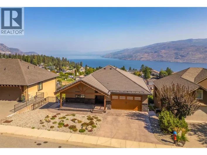 6172 Seymoure Avenue, Peachland