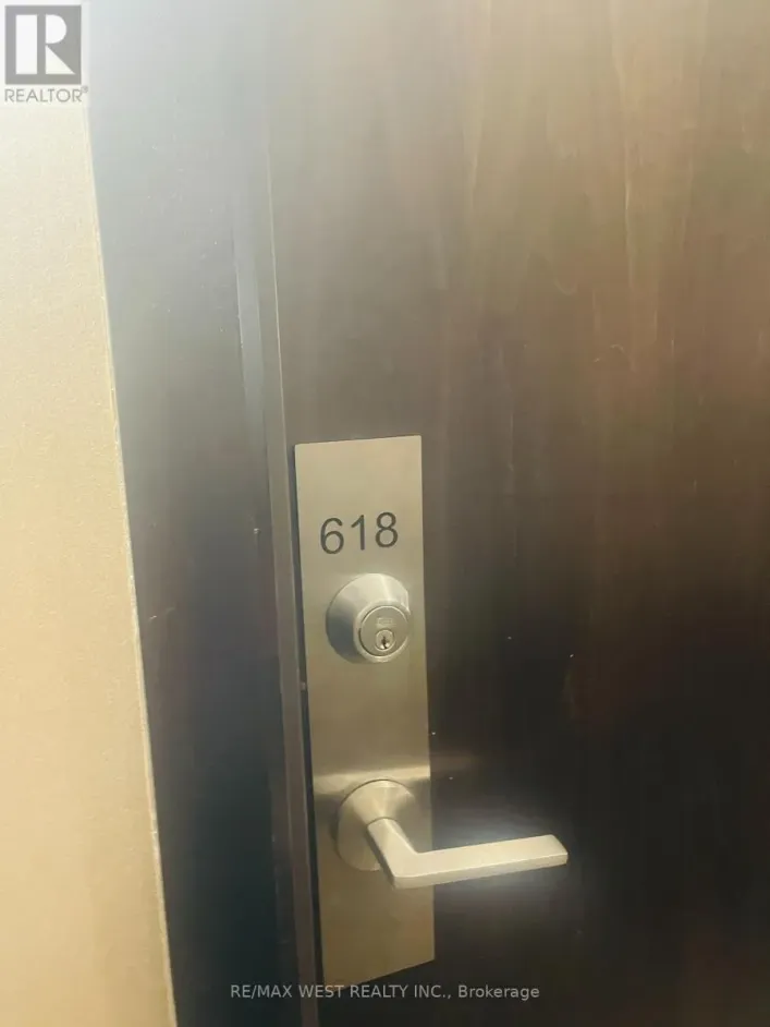 Apartment for sale: 618 - 7608 YONGE STREET, Vaughan