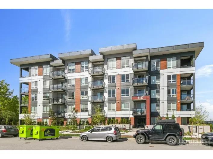 618 8117 200A STREET, Langley