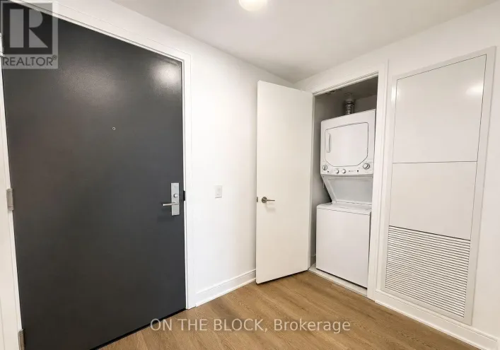 618 - 86 DUNDAS STREET E, Mississauga
