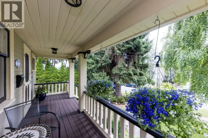 618 COLBORNE STREET, New Westminster