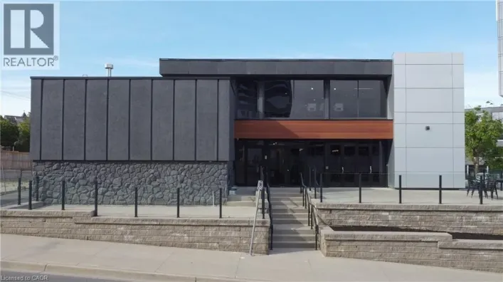 618 KING Street W, Kitchener