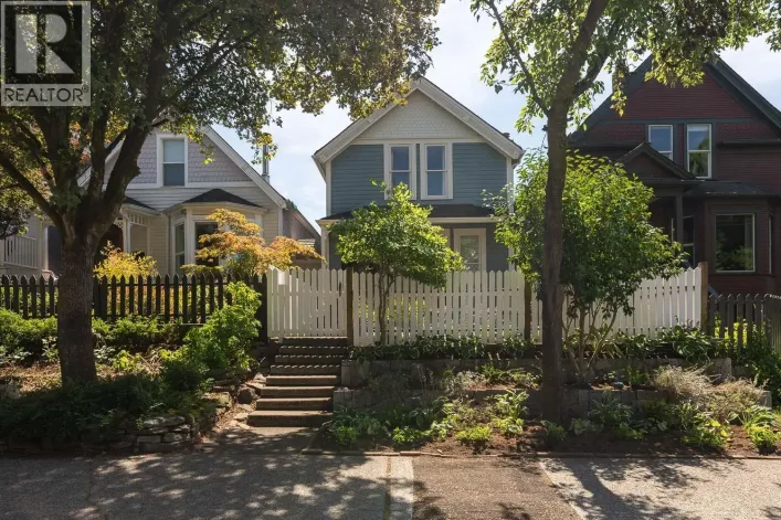 618 UNION STREET, Vancouver