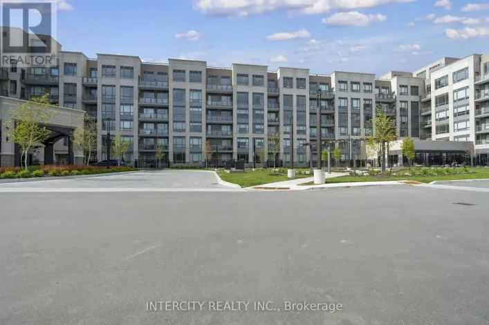 619 - 2075 KING ROAD, King