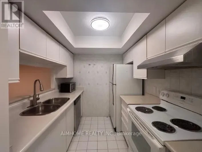 619 - 2550 LAWRENCE AVENUE E, Toronto