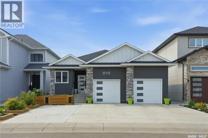 House for sale: 619 Kenaschuk CRESCENT, Saskatoon
