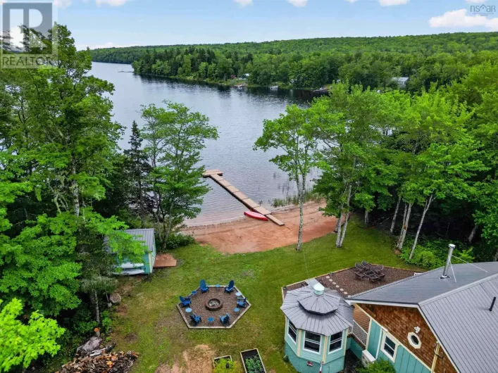 619 Lakecrest Drive, Armstrong Lake