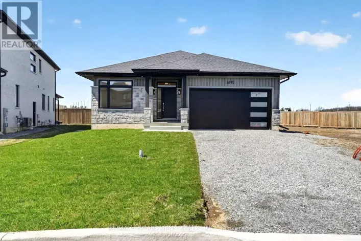 6192 CURLIN CRESCENT, Niagara Falls