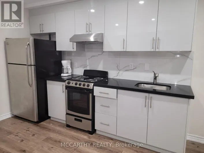 6196 COUNTY 9 ROAD, Clearview