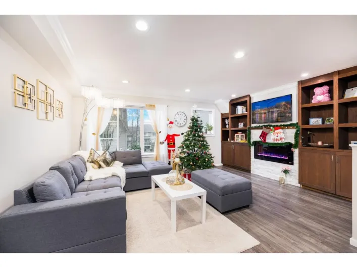 62' 15175 62A AVENUE, Surrey