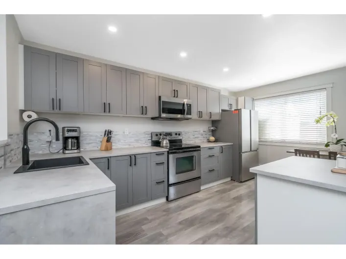 62 27456 32 AVENUE, Langley