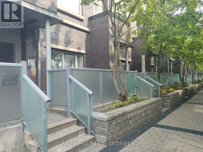 62 - 295 VILLAGE GREEN SQUARE, Toronto