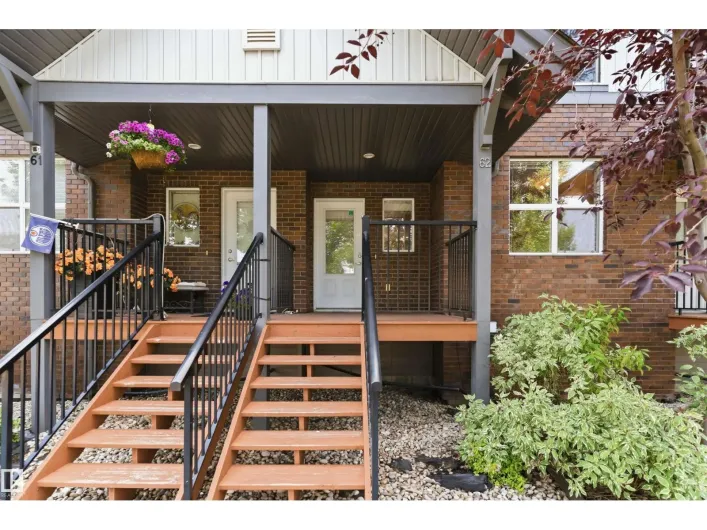 Row / Townhouse for sale: #62 675 WATT BV SW, Edmonton