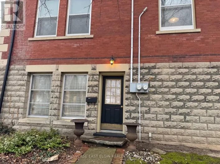 62 CENTRE STREET, Aylmer