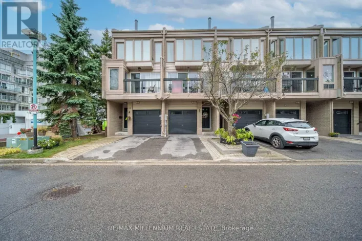 62 CUMBERLAND LANE, Ajax