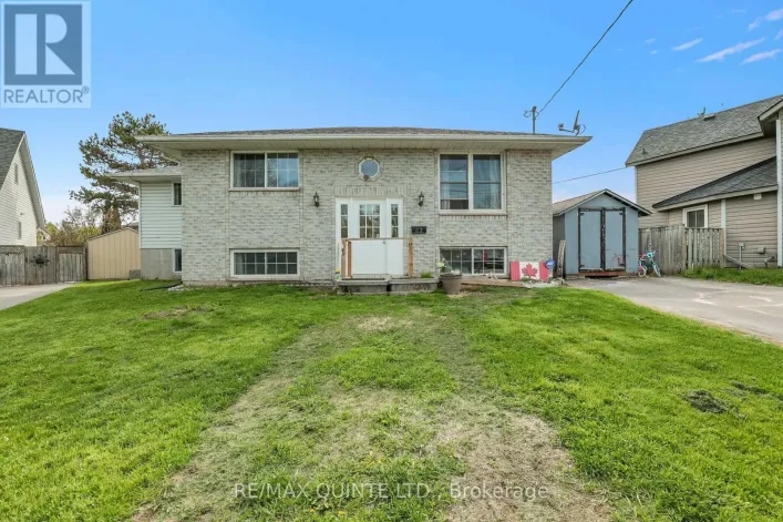 62 DUFFERIN AVENUE, Quinte West