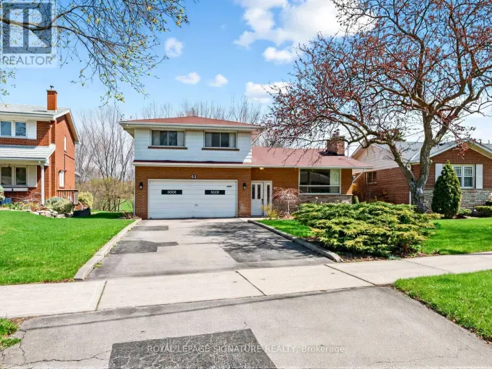 62 DUKINFIELD CRESCENT, Toronto