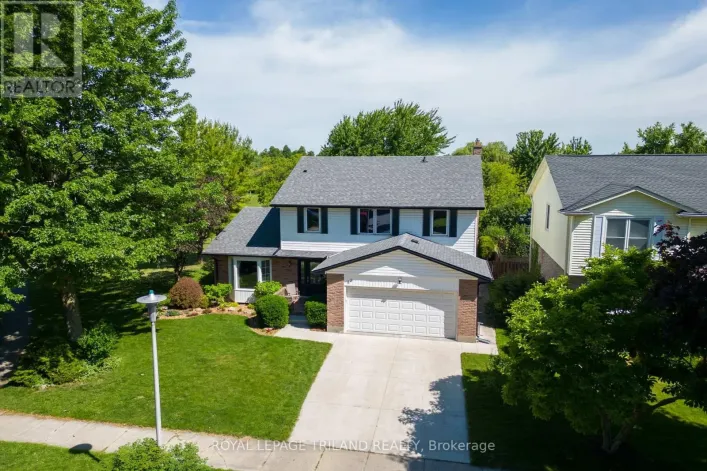 62 GARDENVALE CRESCENT, London South