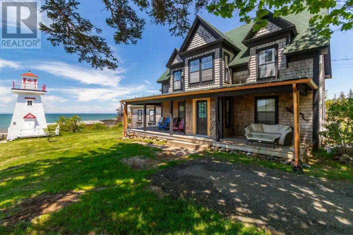 62 Hampton Wharf Road, Hampton