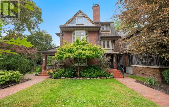62 INDIAN GROVE, Toronto