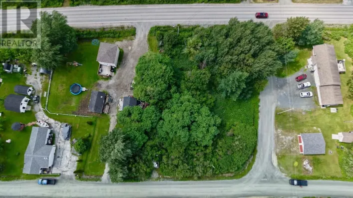 62 JR Smallwood Boulevard, Gambo