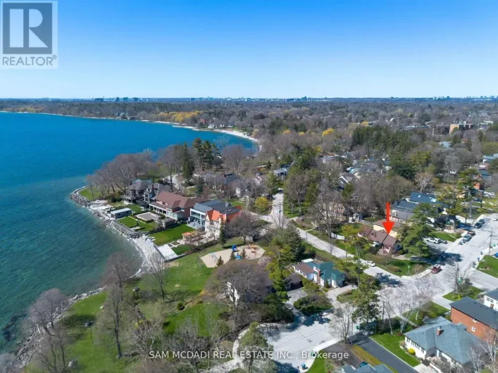 62 MAPLE AVENUE S, Mississauga