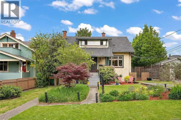 62 Obed Ave, Saanich