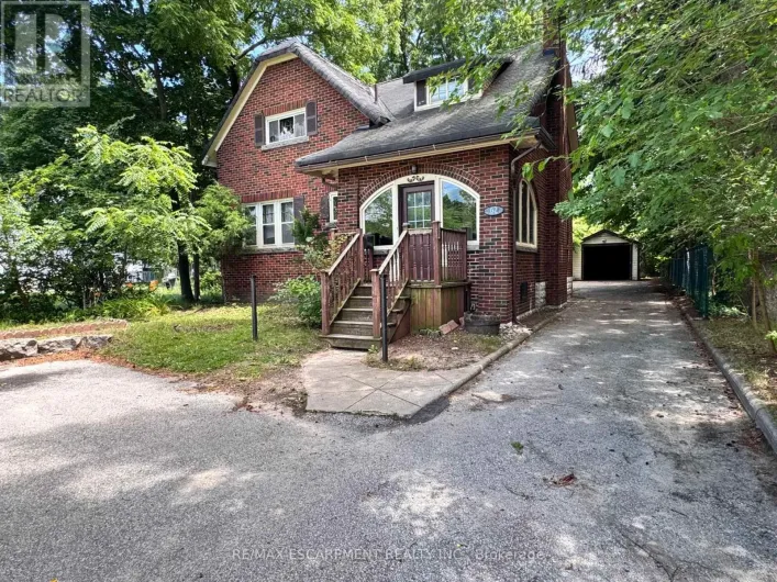 62 PLAINS ROAD E, Burlington