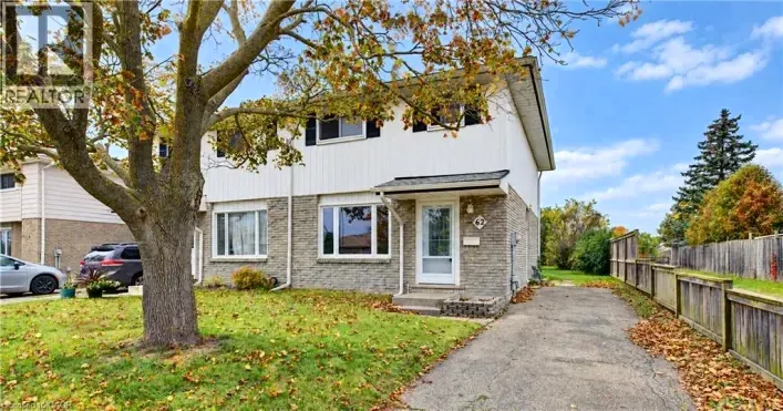 62 THE COUNTRY Way, Kitchener