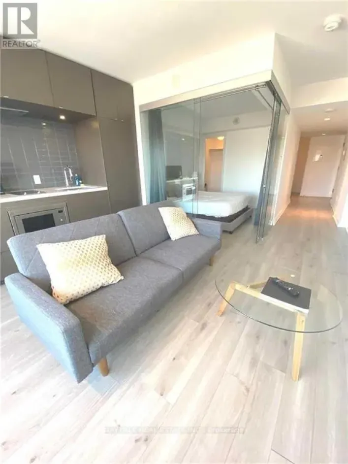 620 - 155 YORKVILLE AVENUE, Toronto