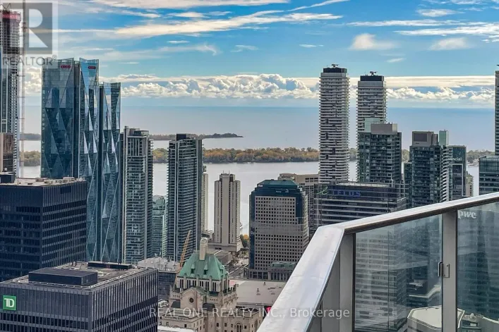 6205 - 180 UNIVERSITY AVENUE, Toronto