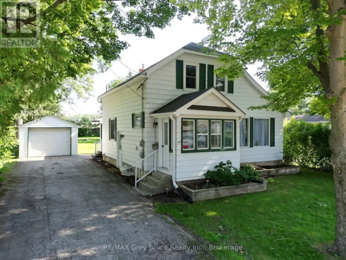 621 11TH STREET W, Owen Sound