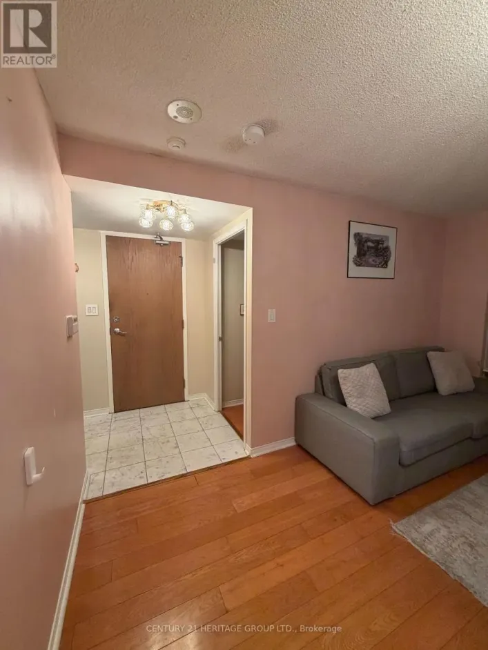 621 - 233 BEECROFT ROAD, Toronto