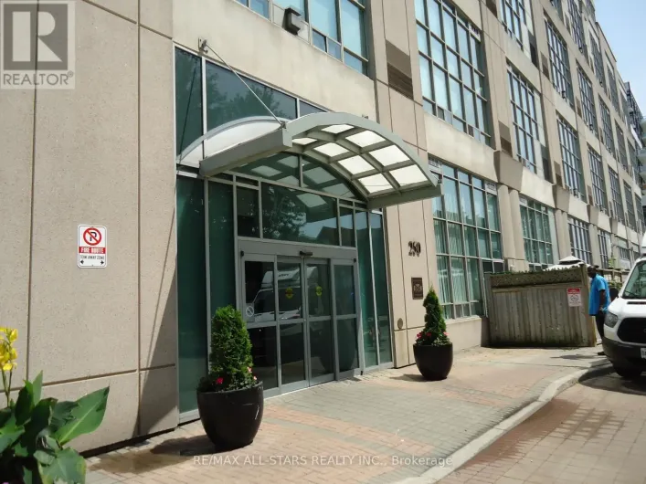 621 - 250 MANITOBA STREET, Toronto