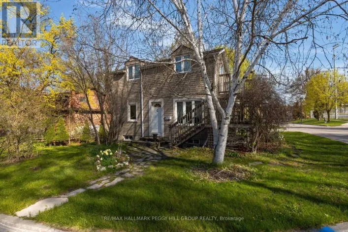 House for sale: 621 LYDIA STREET, Newmarket