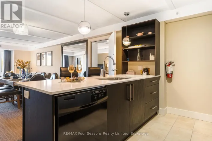 6210/6212 - 9 HARBOUR STREET E, Collingwood